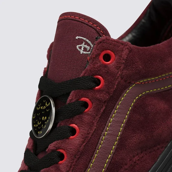 Vans Classics Women Disney X Old Skool Stackform Shoes Red