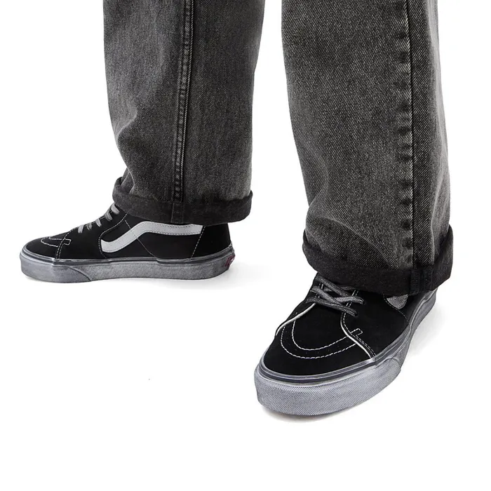 Vans HiTop Shoes Women Stressed Sk8Hi Shoes Black