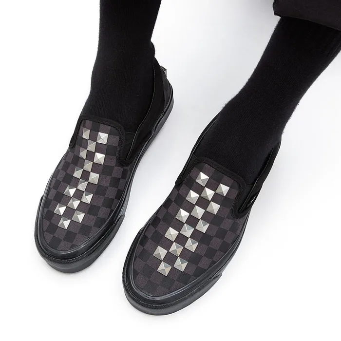 Vans Slipon Shoes Women Classic SlipOn 98 DX Shoes Black