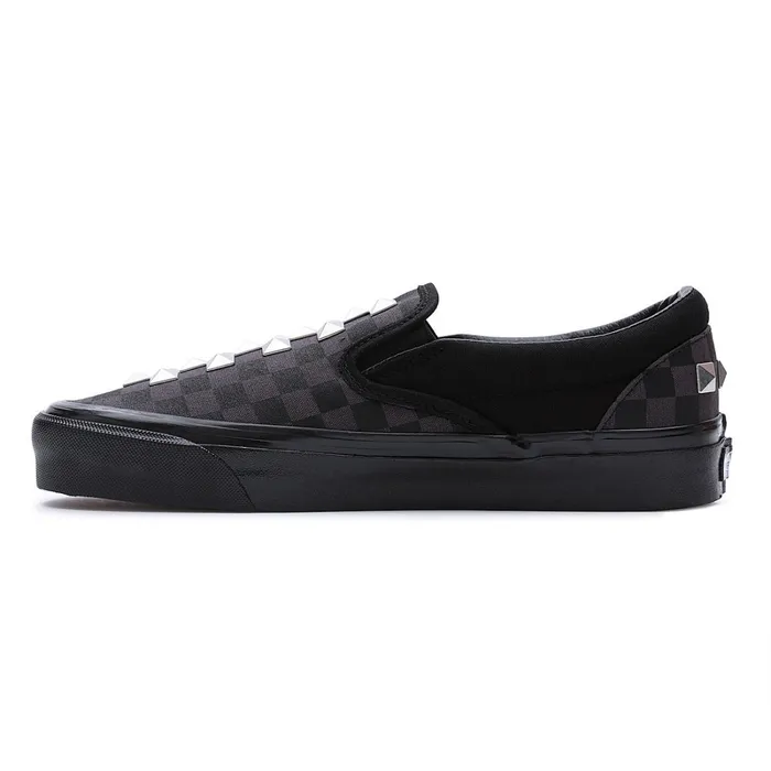Vans Slipon Shoes Women Classic SlipOn 98 DX Shoes Black