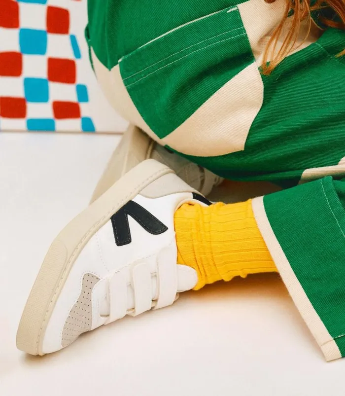 VEJA Vegan Kids V10 CWL WHITE BLACK