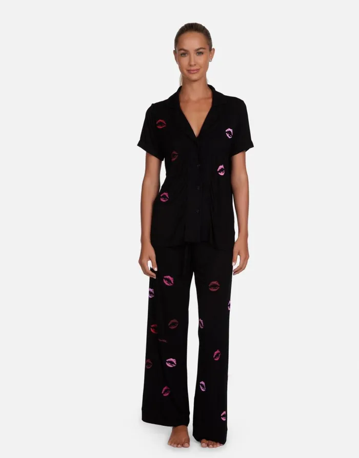 Women039s Waverly Mini Watercolor Lips Black Lauren Moshi Short Sleeve