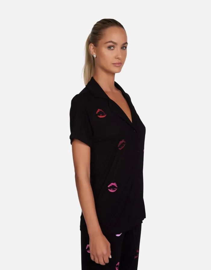Women039s Waverly Mini Watercolor Lips Black Lauren Moshi Short Sleeve