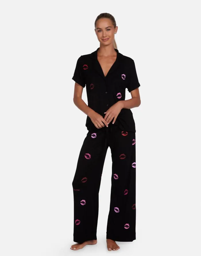 Women039s Waverly Mini Watercolor Lips Black Lauren Moshi Short Sleeve
