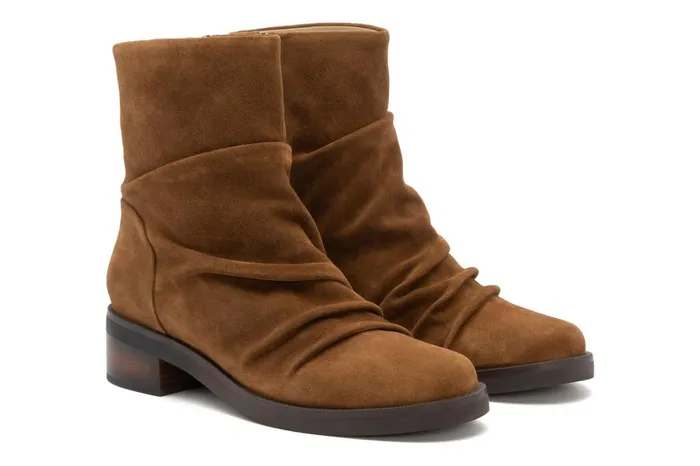 Women ABEO Footwear Boots Traverse Scrunch Light Tan Women ABEO Footwear Boots Traverse Scrunch Light Tan