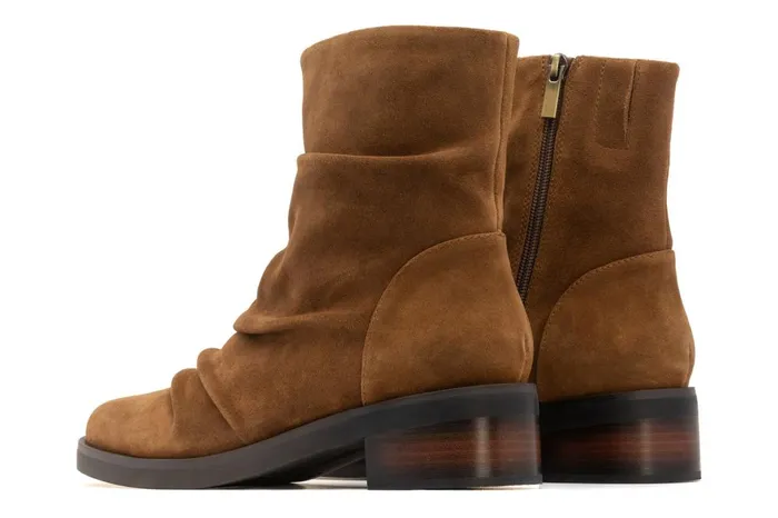 Women ABEO Footwear Boots Traverse Scrunch Light Tan Women ABEO Footwear Boots Traverse Scrunch Light Tan