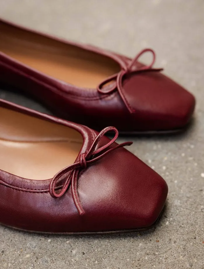 Women Ballet Flats Bobbies Charlotte Garnet