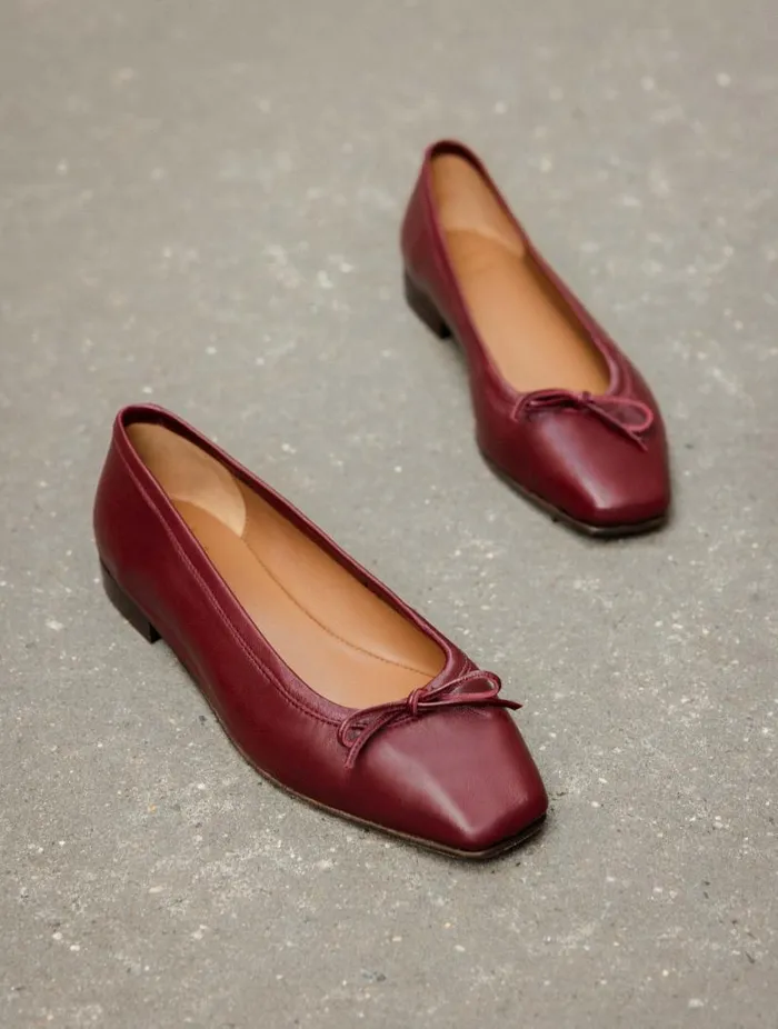 Women Ballet Flats Bobbies Charlotte Garnet