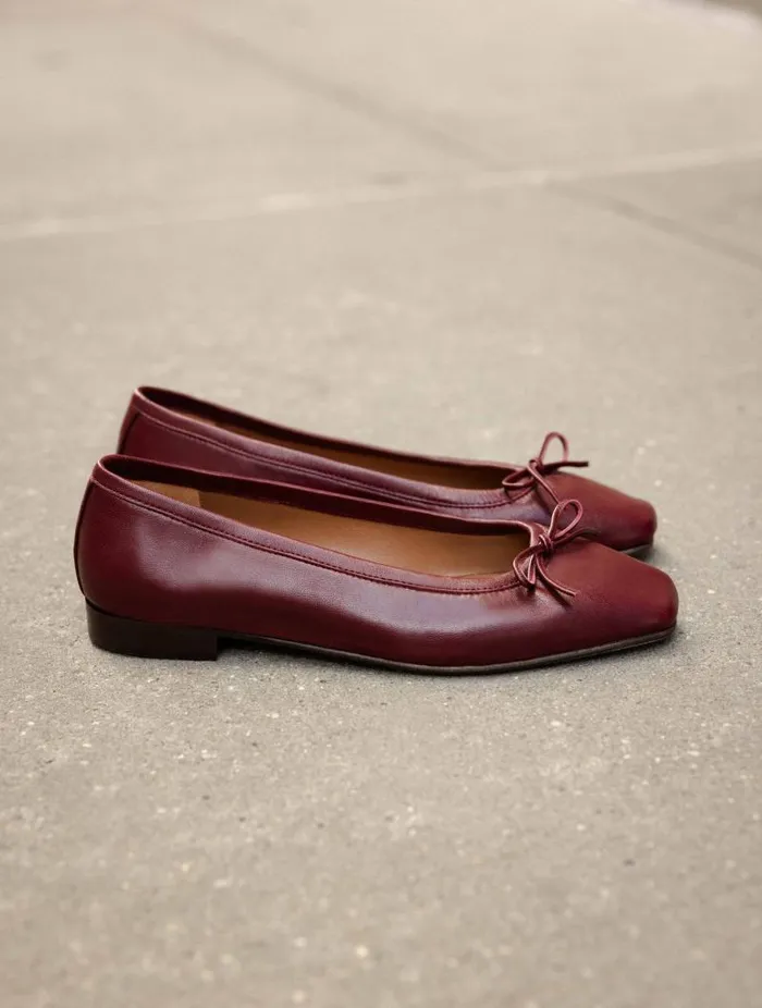 Women Ballet Flats Bobbies Charlotte Garnet