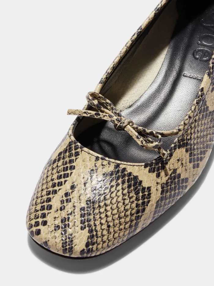 Women Darya SnakeEffect Leather Ballet Flats Aeyde Flats