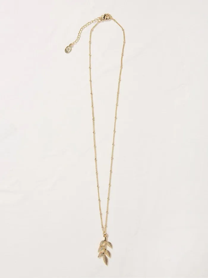 Women Jewellery Fat Face Gold Tone Leaf Necklace