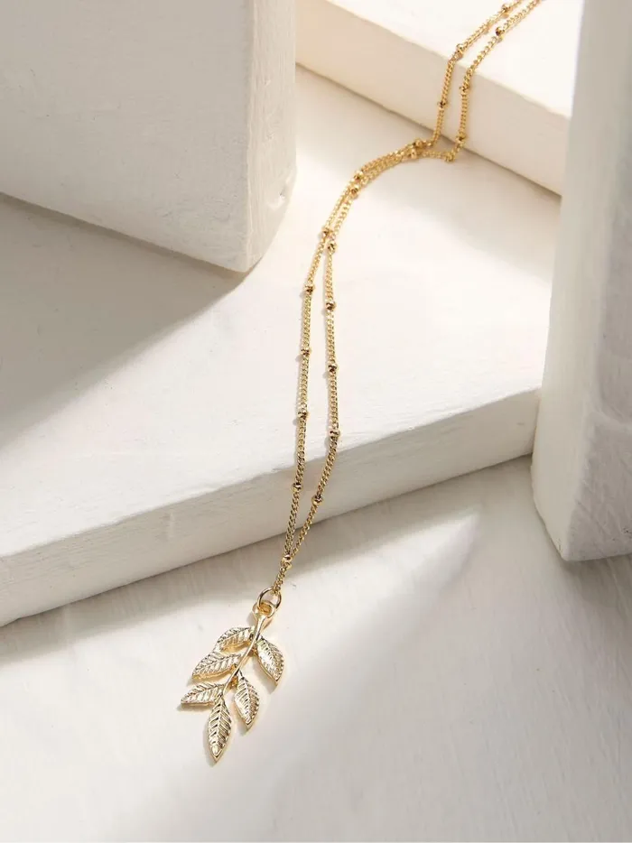 Women Jewellery Fat Face Gold Tone Leaf Necklace