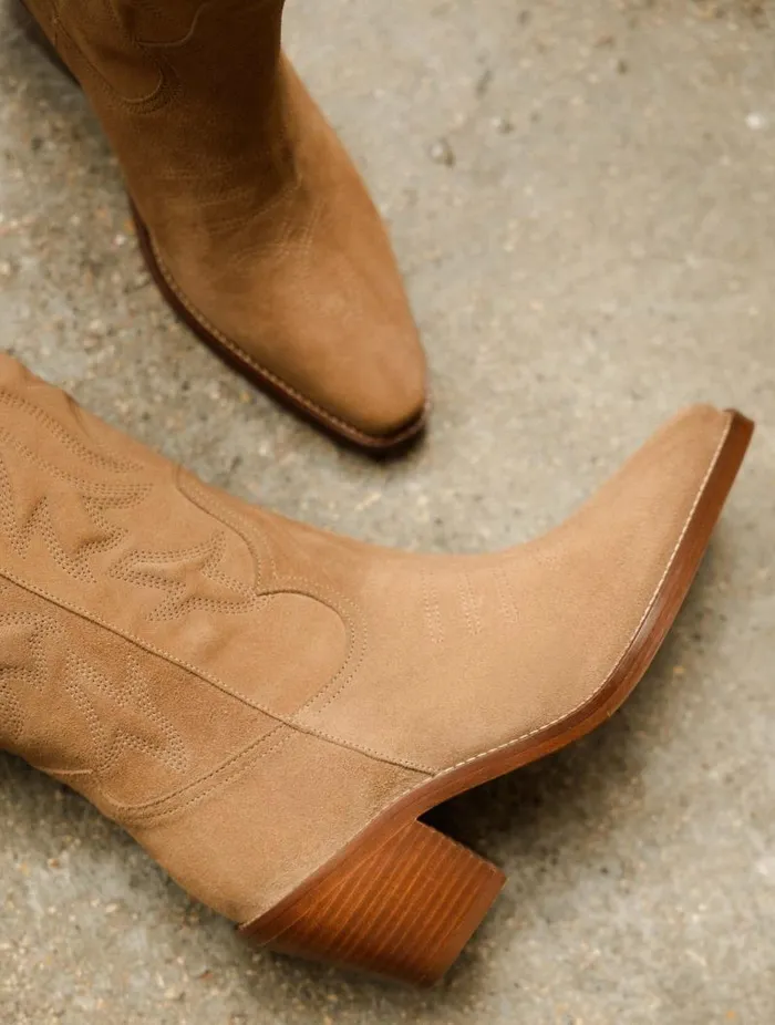 Women Knee High Boots Bobbies Vick Antelope