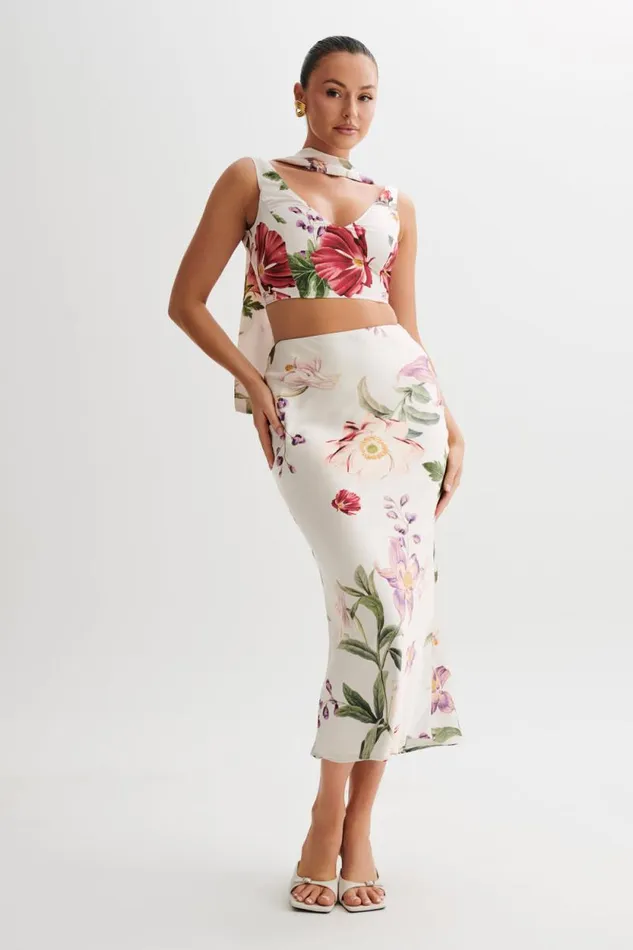 Women Meshki Tops Carla Satin Sleeveless Top With Scarf 8211 Bella Rosa Print