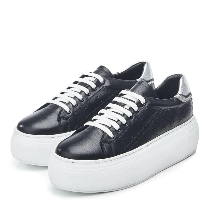 Women Moda In Pelle Black Trainers Bsoleful BKendri Black Silver Leather