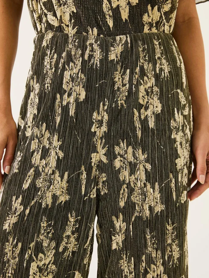 Women Trousers and Leggings Fat Face Black Octavia Foil Plisse Trousers Women Trousers and Leggings Fat Face Black Octavia Foil Plisse Trousers