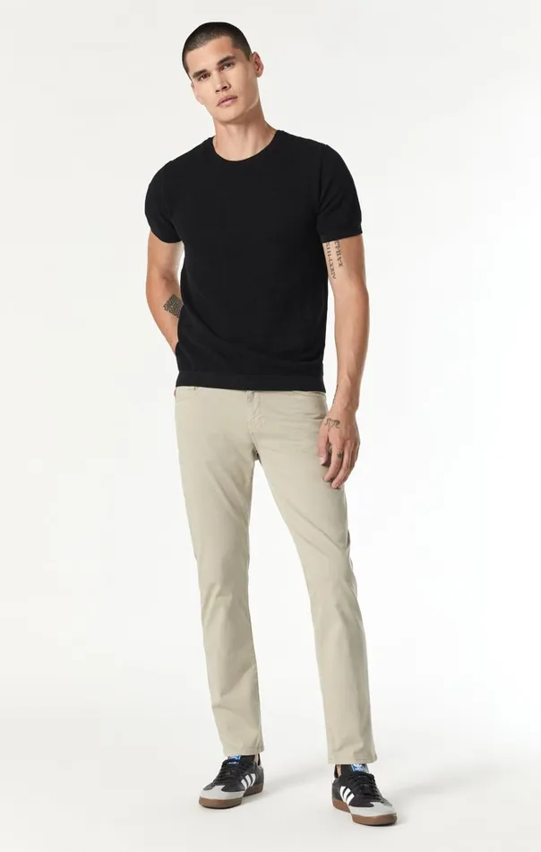 Zach Straight Leg In Aluminum Twill Men Mavi Jeans Pants